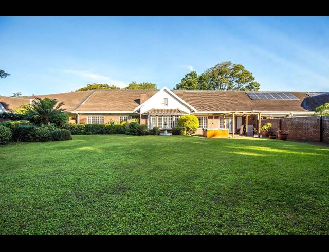 3 BEDROOM TOWNHOUSE SOLD IN HILLCREST CENTRAL